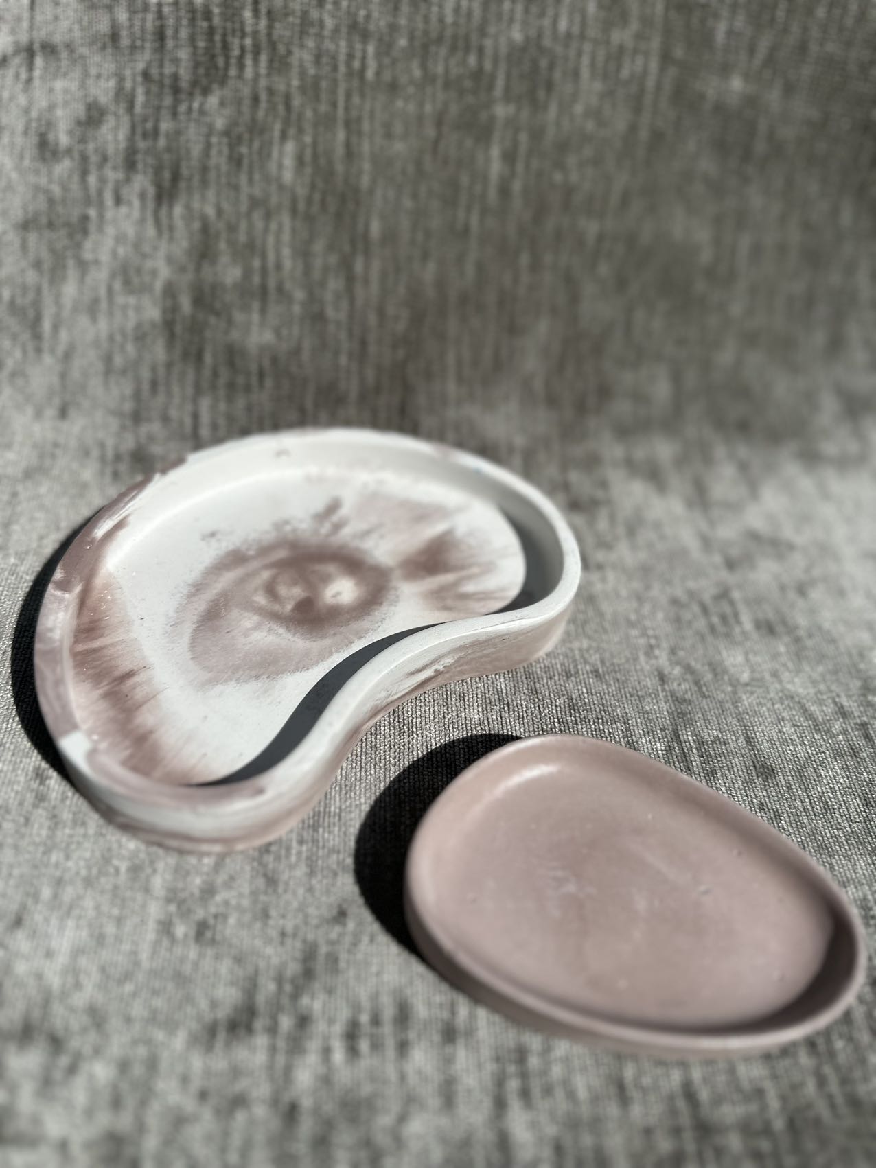 Bean Shape Concrete Tray--- Brown Marble