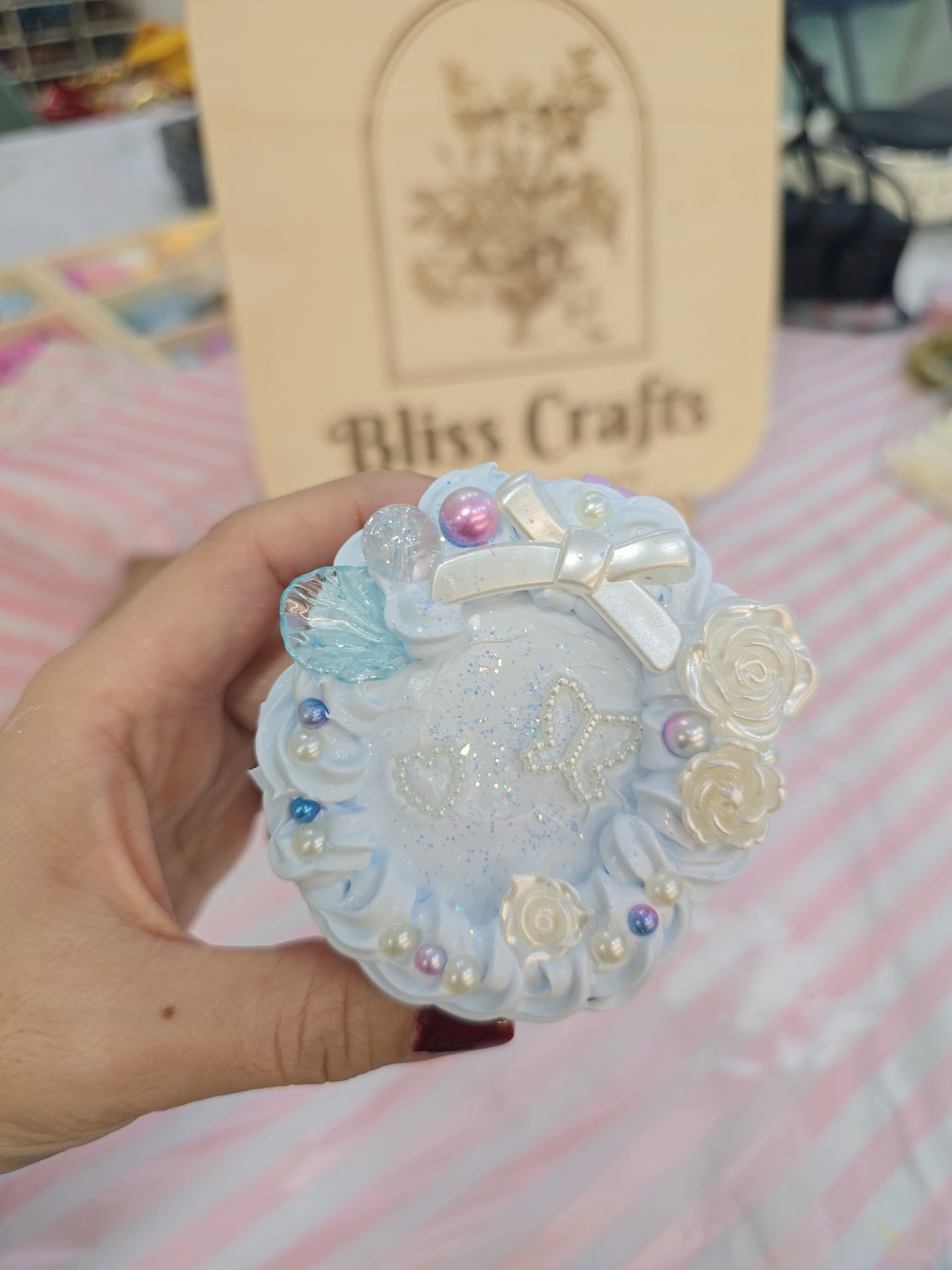 Cream Glue  DIY  Workshop