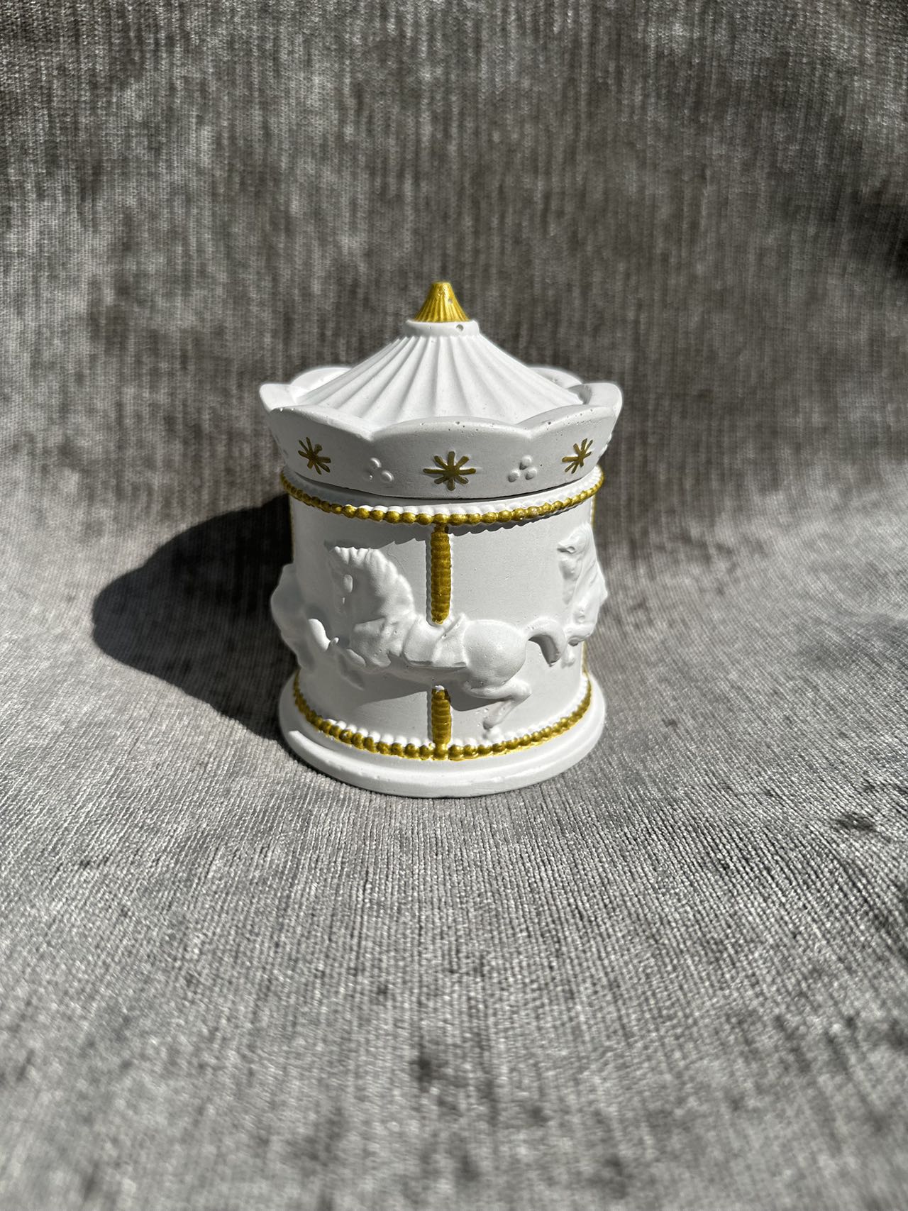 Scented Soy Wax candle in Carousel