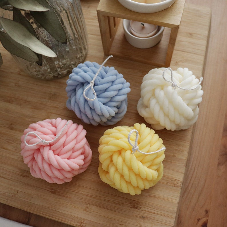 Knot Ball Candle