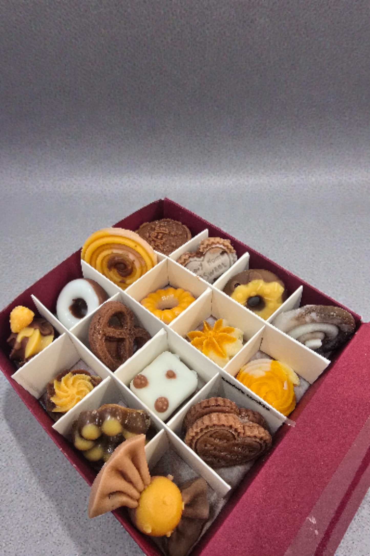 ✨ Κουτί Έκπληξη Wax Melts — Συλλογή 16 Τεμαχίων ✨ 200g