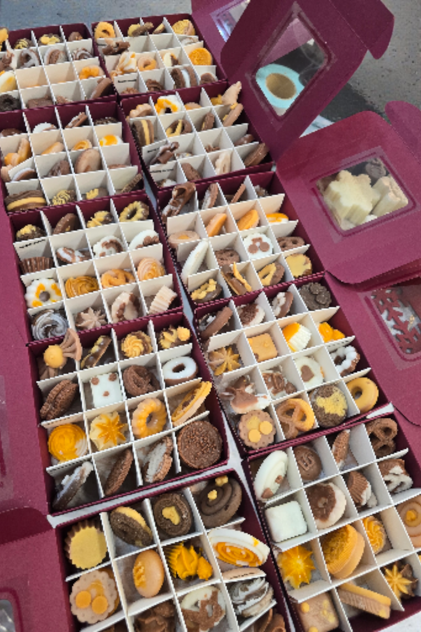 ✨ Κουτί Έκπληξη Wax Melts — Συλλογή 16 Τεμαχίων ✨ 200g